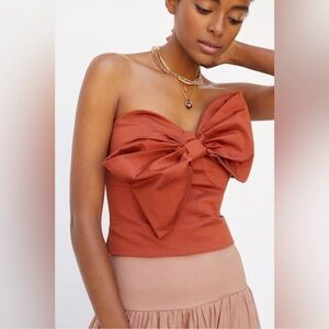 Hutch Bow Top in Orange